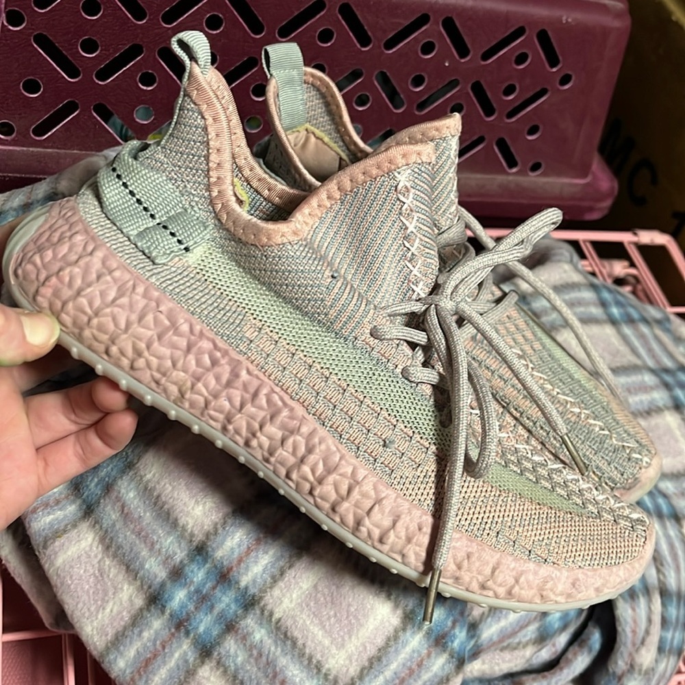 Stylish running shoes women’s